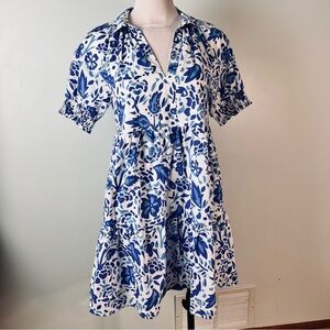 THML White & Blue Floral Patterned Dress Size Small Puff Sleeve V-Neck Collar